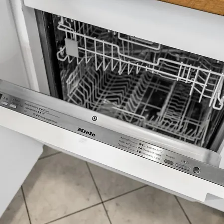 Modzelewskiego Spacious By Bookinghost Apartamento