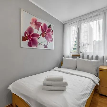 Modzelewskiego Spacious By Bookinghost Apartman *